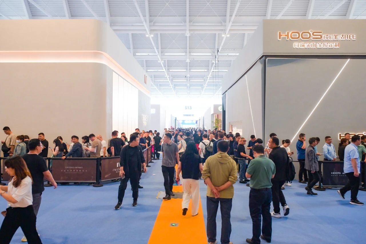 向新升级！CIFF2025广州家博会| 国际漆木家具展》为家居设计持续造新！